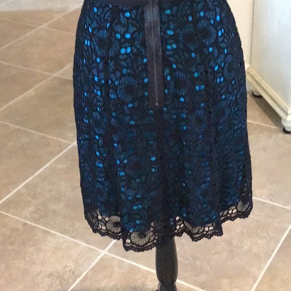 Elie Tahari fit and flare back zip dress, black over aqua, size 2 - Picture 11 of 13